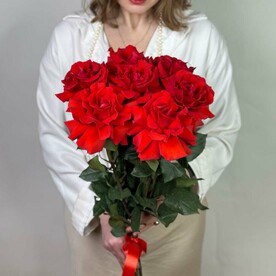 Букет из красной фанцузкой розы Нина