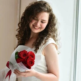 Букет комплимент из 5 роз