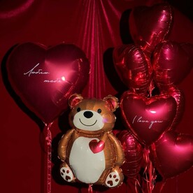 Мишка в сердцах