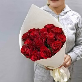 Яркий букет из 15 роз для мамы, любимой девушки, на день рождения 🔥АКЦИЯ