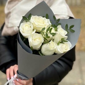 Белая Роза букет