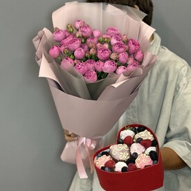 Клубника в шоколаде с пионовидной розой Комбо 10