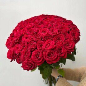 Красивый букет из красных роз 75 шт 50 см, букет красных роз, букет живых цветов, Россия, арт: 1722