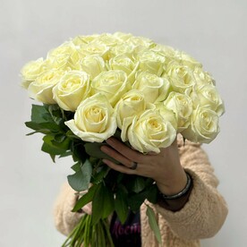 Букеты цветов из белых роз 35 шт, красивый букет цветов 50 см, букет живых цветов, Россия, арт: 1595