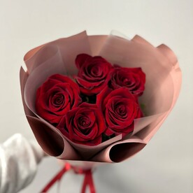 Букет из 5 красных роз Эквадор 50 см, арт: 3105