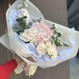 Нежный букет кружевных цветов