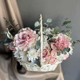 Композиция в корзине