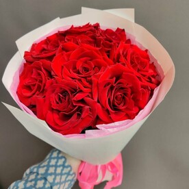 Красные французские розы 9шт