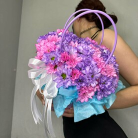 Цветная сумочка в фиолетовой сумочке