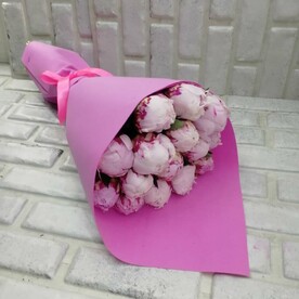 Букет из пионы