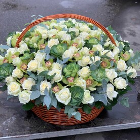 Цветочки в  корзине