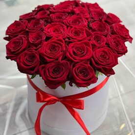 Розы в коробке