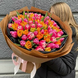 Тюльпаны пионовидные