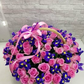 Корзина с цветами