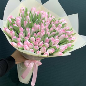 Тюльпаны розовые