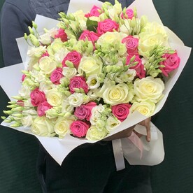 Эустома с розами