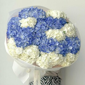 Букет из гортензии