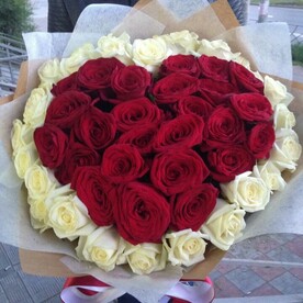 "Сердца из роз"