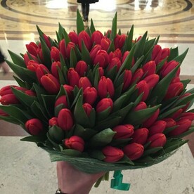 Букет из 101 тюльпанов.