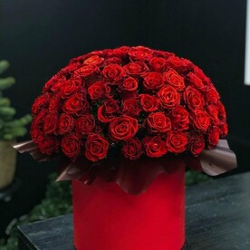 Розы в коробке