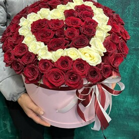 Коробка с розами