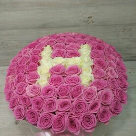 Коробка с розами