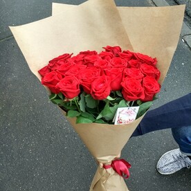 "Скромная улыбка"