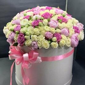 Роза, Пионы, Роза кустовая, Флористическая губка, Шляпная коробка