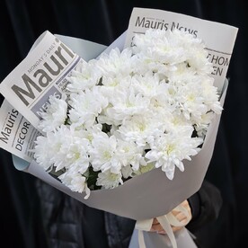 Букет с хризантемой