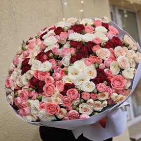 101 кустовая роза