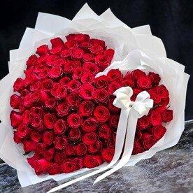 101 шикарная роза