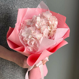 Розовая гортензия | Мини букет- комплимент