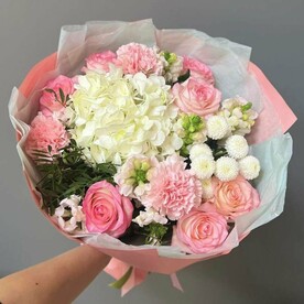 Микс из нежных свежих цветов