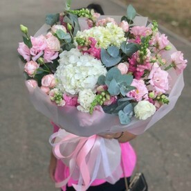 ЛЮКС букет, шикарный стильный букет цветов на 14 февраля и 8 марта