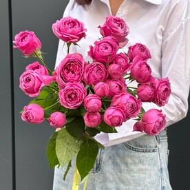 9 веток кустовой розы "Мисти баблс"