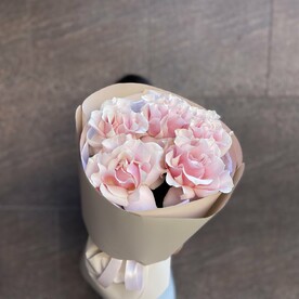 Букет «Самой нежной S» (французские розовые розы)