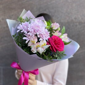 Букет «Идеальной» (хризантема, роза, альстромерия, зелень)