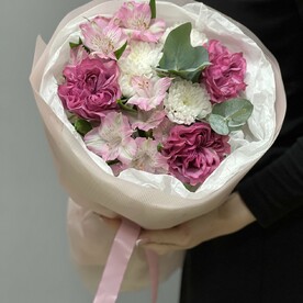 Букет сборный с пионовидной розой