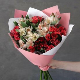 Букет из АЛЬСТРОМЕРИИ