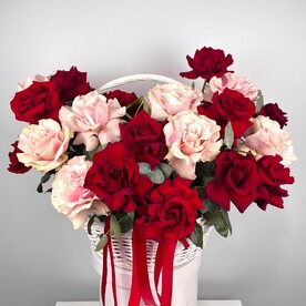 Роза Эквадор, Эвкалипт, Корзина плетеная, Оазис