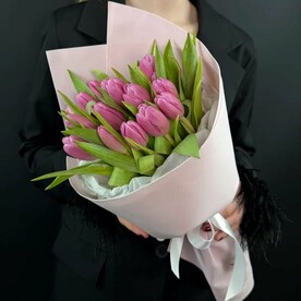 Монобукет из тюльпанов розовых "Трезор", 19шт