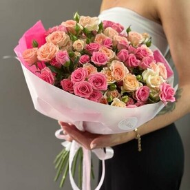 Розы кустовые 15 шт в букете