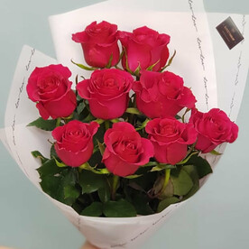 Букет из красных 9 Эквадорских роз Эксплорер
