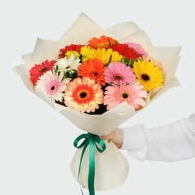 Букет из гербер "Радужная симфония"