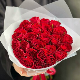 Цветы букет розы красные х 25