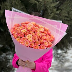 Букет из 51 персиковой розы