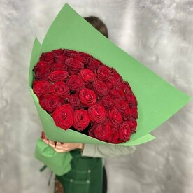 Букет из 45 красных роз