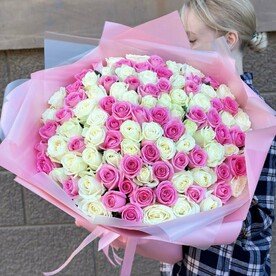 Букет 101 роза  в нежном цвете