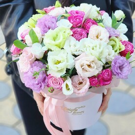 Букет с нежный эустомы