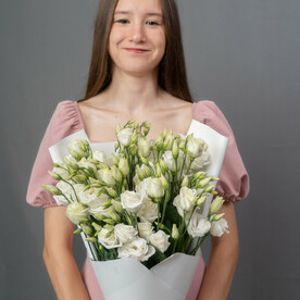 Букет из эустомы " Белый ангел "